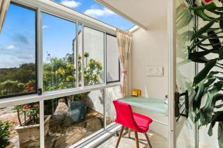 3BR Retreat with Garden Views in Logan Reserve - 7