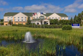 Hilton Garden Inn Grand Forks-Und - 9