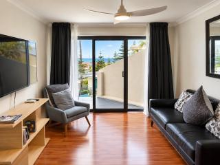 Scarborough Beach Front Resort - Shell Thirteen - 3
