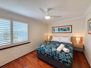 Scarborough Beach Front Resort - Shell Thirteen - 1