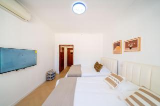 Book and Bed-Shanghai People's Square Zhongfu Building Branch - 7