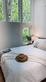 Modern Furnished 4BR/2BA Near UW Northgate Station - 4