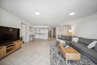 Windsong Getaway - Seaside Bliss with Pool & Spa - 9