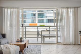 Windsong Getaway - Seaside Bliss with Pool & Spa - 3