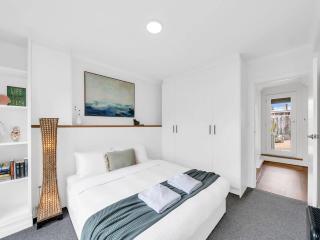 Central Goolwa- Coastal Family & Friend Retreat - 6