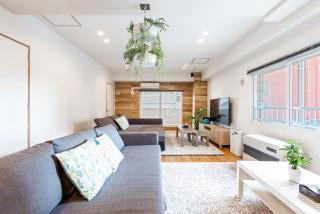 THE EAST AVENUE - 8