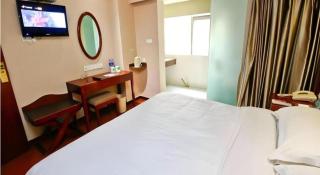 GreenTree Inn Xi'an Bell and Drum Tower Food Street Ancient City Wall Ximen Express Hotel - 1