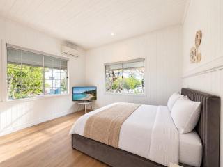 Hamilton Family Stay 2 Queen Beds and Full Kitchen - 8
