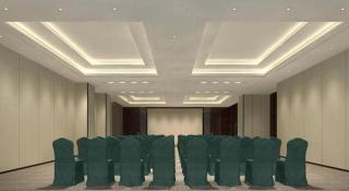 Golden Phoenix International Hotel - 3