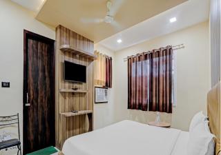 Hotel Jayati Oasis Inn Near Munshi Pulia - 3