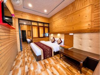 The Lake View Grand Nainital - Luxury Himalayan Hotel with Spacious Rooms, Beautiful Lake Views, Modern Amenities & Relaxing Stay Near Mall Road - 1