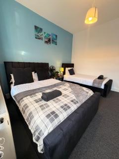 #225 The Northfield Nook - Coventry - Sleeps 10 - 6