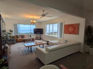 Absolute Beachfront Stunning Ocean Views - 9