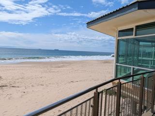 Absolute Beachfront Stunning Ocean Views - 5