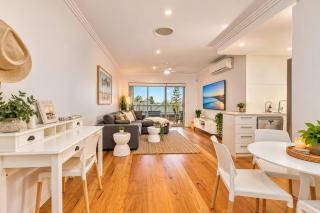 Westview Luxe Escape Scarborough - Free Parking - 0