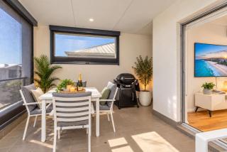 Westview Luxe Escape Scarborough - Free Parking - 5