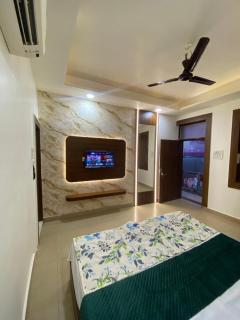 Hotel Rmg & Garden - 4