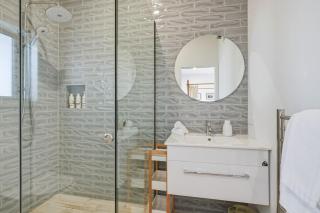 St Clair Dawn Oasis - Ocean Views and Private Sauna - 8