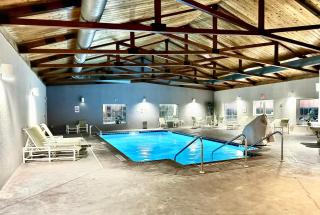 Microtel Inn & Suites by Wyndham Quincy Downtown - River Area - 7