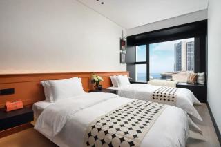 Floral Hotel Hailan Harbour Designer Seaview Hotel - 1