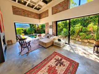 LA HACIENDA - MODERN, BRIGHT, STYLISH House with Private Pool - Ciudad del Cabo - 2