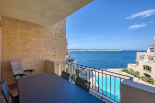 Seaview Family Apartment with Pool Near Mellieħa Bay - 3