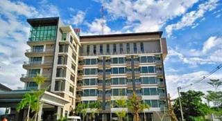 The Convenience Hotel - 3