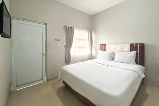 Saung Katineung Guesthouse Mitra RedDoorz - 8