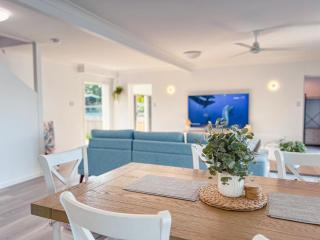 Bella Luna Beach Front 2 bed - 4