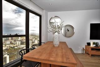 Prima Tower - Apartment with Views & Sky Pool opposite Casino - 3