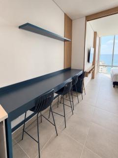 Ocean Views, Modern Apartment - 7