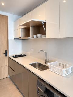 Ocean Views, Modern Apartment - 1
