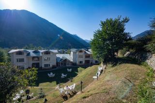 The Riviera Hotel Pahalgam - 8