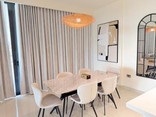 Spacious 1BR with Massive Balcony - Beachfront unit by Island Properties - 5