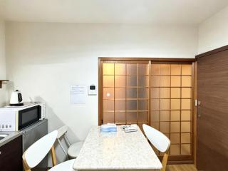 中央区谷町六丁目站三层独栋家庭房 两分钟地铁站近心斋桥可住8人 余欢 - 2