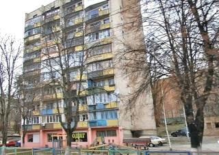 Однокімнатна квартира в центрі Києва біля метро поруч Інститут нейрохірургії імені академіка Ромоданова - 1