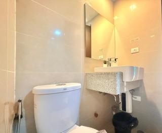 Uptown Parksuites BGC - 8