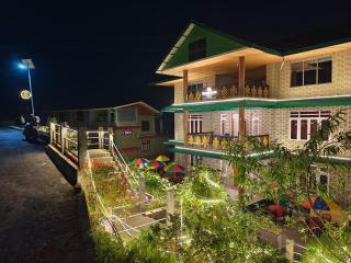 Comfort Castle Homestay - 5