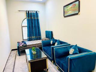 Rana Jee Rent A Car & Guest House -  - 3