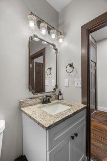Quiet Soulard Retreat 10 min to Restaurants & bars - 6