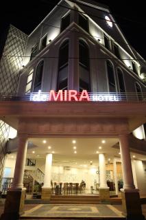 DeMira Hotel - Surabaya - 4