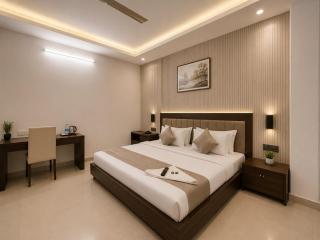 Hotel Granny Grand - Vaishali Metro Gate 2 - 8