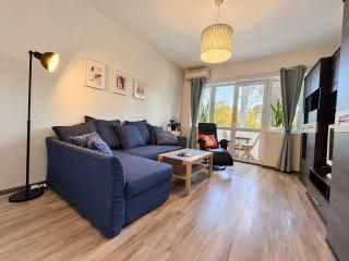 Garden View Apartment Varna Center - 0