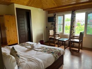 Pearl continental - Srinagar - 2