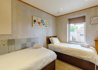 Durham Coastal Lodges - 8