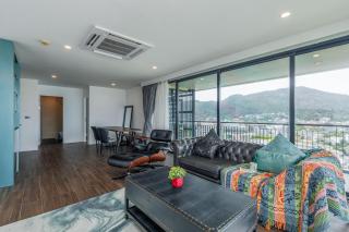 The Bliss Patong 3BR Penthouse with Rooftop Pool & Sea View - 8