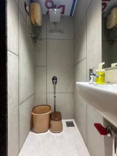 Nirrtul Boss Studio Apartment Cozy & Quite - 5