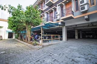 RedDoorz Plus near Ciputra World Kuningan 2 - Jakarta - 6