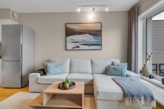 Arctic Signature with Mountain View & Balcony - 8
