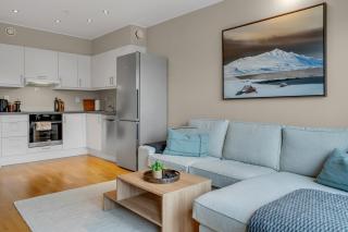Arctic Signature with Mountain View & Balcony - 7